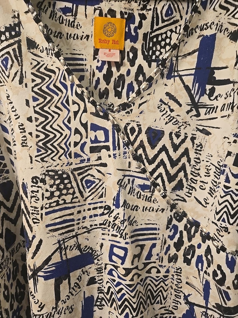 Ruby Rd Abstract Geometric Print Embellished V Neck Top Small - Picture 5 of 8